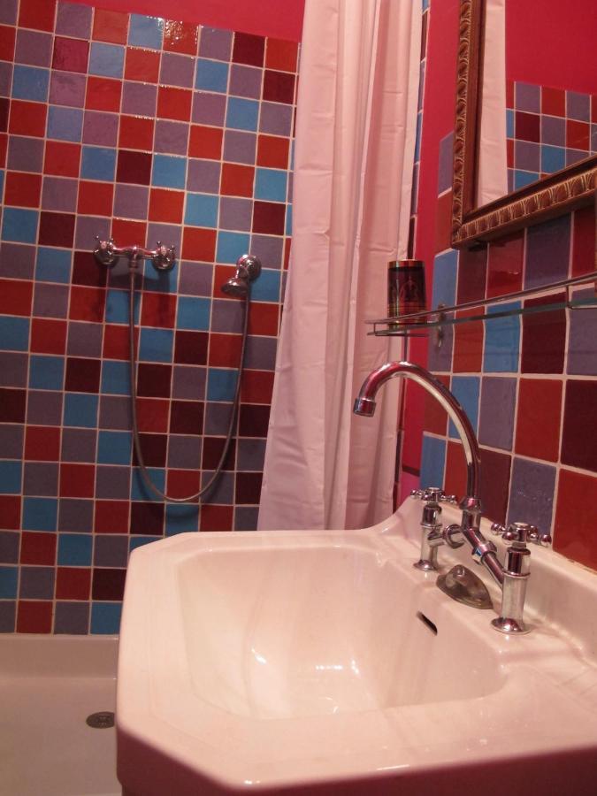 B&B In Arles "L'Atelier Du Midi" Chambre D'Hotes Centre Historique Арл Стая снимка